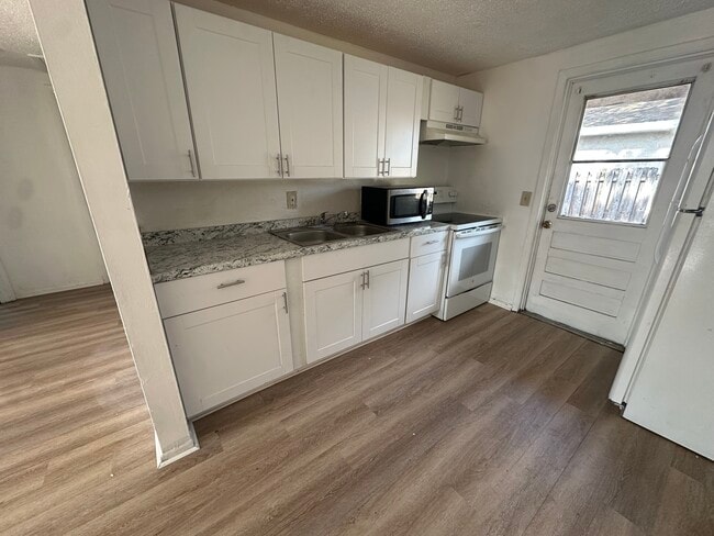 Photo - 2225 E 133rd Ave