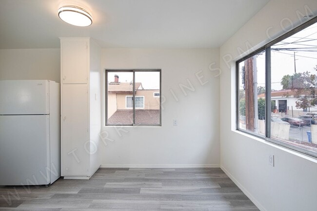 Photo - OPEN HOUSE: 11/23 11AM-12PM ~ 2 BR in Pacific Beach with Parking! Unit 4554