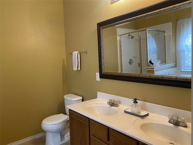 Photo - 209 Moonlight Dr