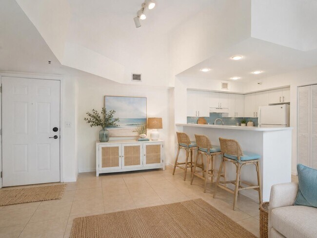 135 Yacht Club Way Unit 305