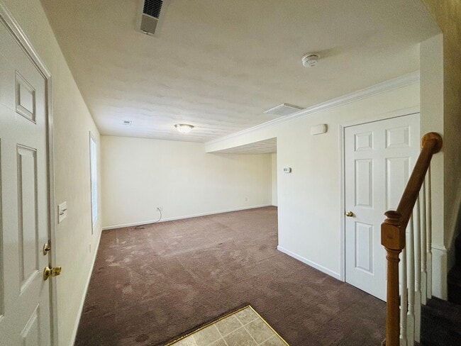 Photo - 100 Salem Ln