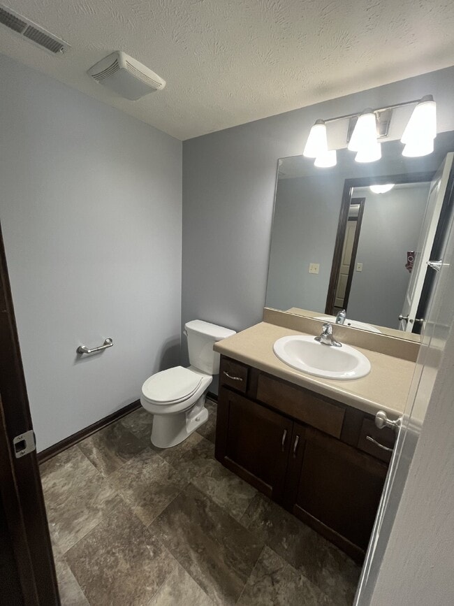 Photo - Newer 3-Bed Townhome in NW Columbus, attached double car garage and private back yard!