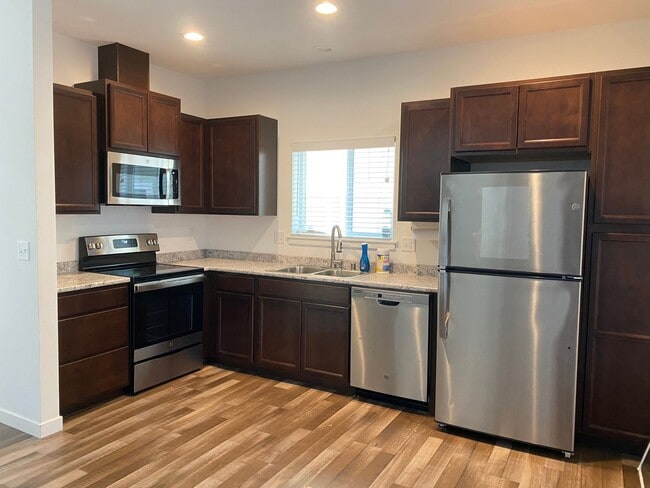 Photo - 3 Bedroom Close to Town