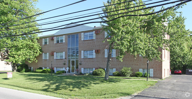 Building Photo - Clough Pike Apartments