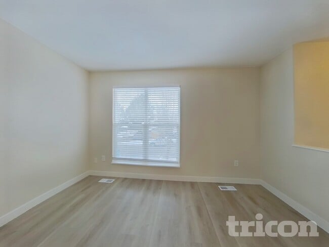 Photo - 2512 W 99th Pl