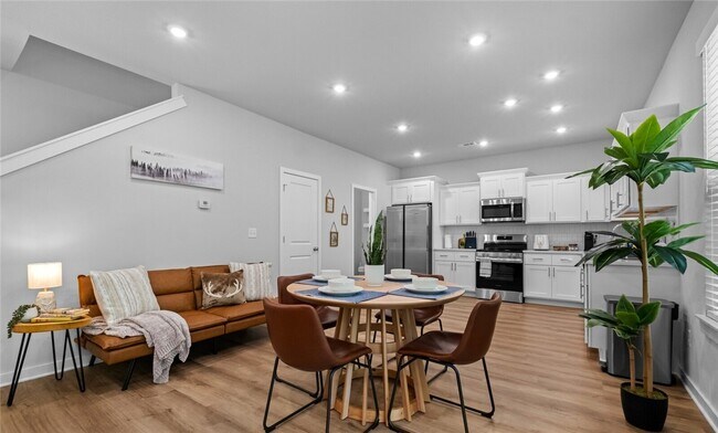 Photo - 43 St Austell Dr