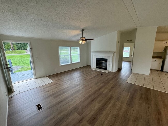 Photo - Nice 3/2 Trailer in Shannon- $1,195