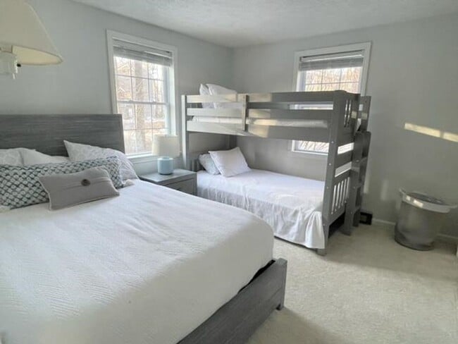 Photo - **WINTER RENTAL** Ready For Move In Now!