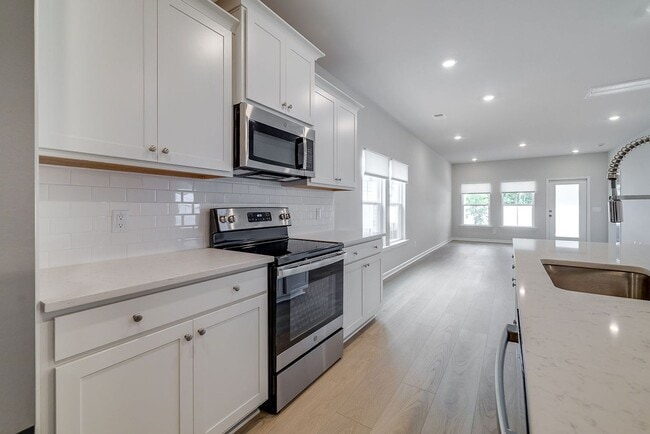 Photo - Modern 4BR Home in Gated Westbrook at Savannah Quarters