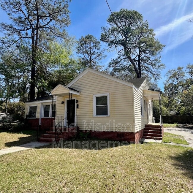 Photo - 2215 Alabama Ave
