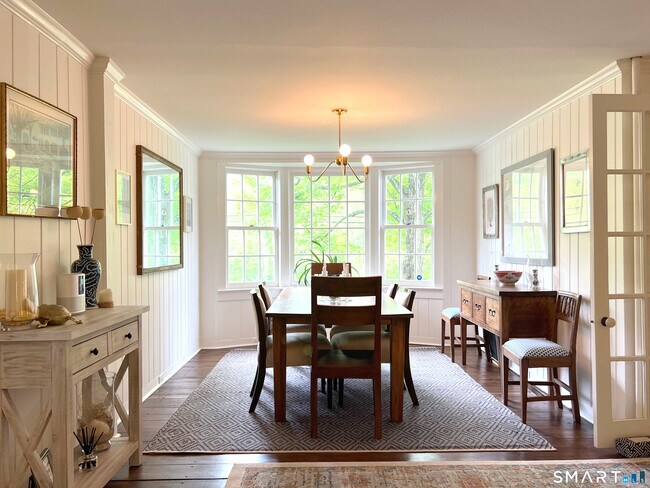 Photo - 269 Farmingville Rd