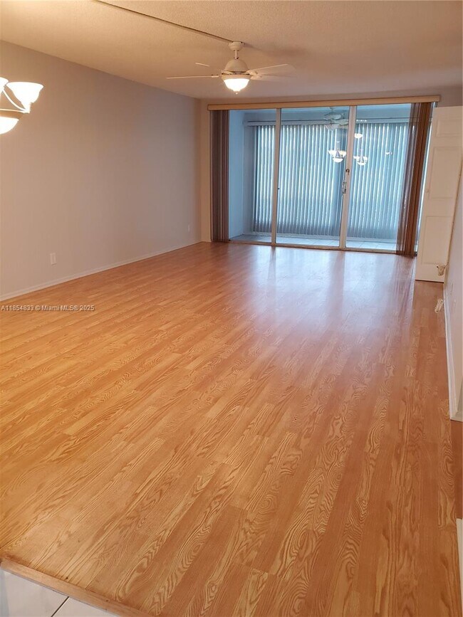 Photo - 2901 S Palm Aire Dr Unit 109