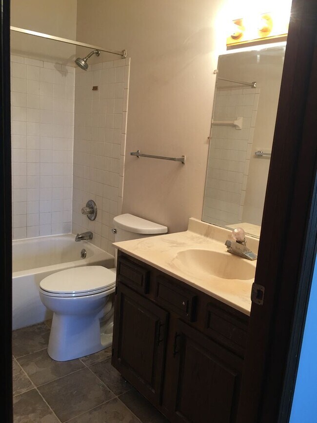 Photo - 807 Mitchell Ave Unit Apt. 27