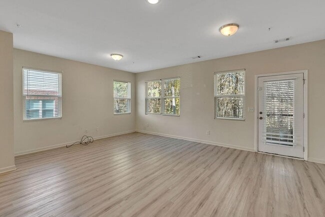 Photo - 1938 Millstream Hollow