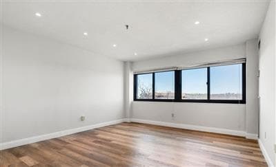 Photo - Colonial Point Apartments