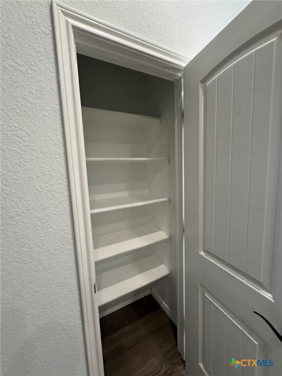 Photo - 168 Navarro Xing