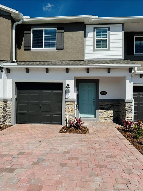 Photo - 4906 Livingston Ln