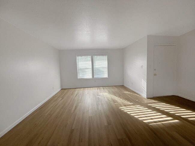 Photo - 3251 Mill Springs Dr