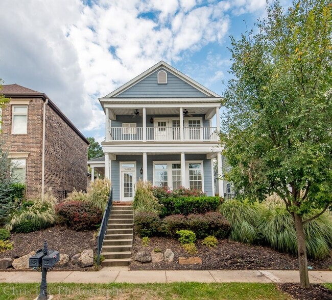 Building Photo - Luxurious Executive Row House in Northeast Fayetteville! Lawn care included!