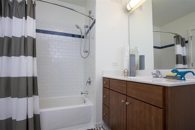 Photo - 189 N Michigan Ave Unit 47c