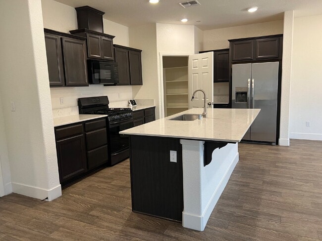2343 Explorador Dr