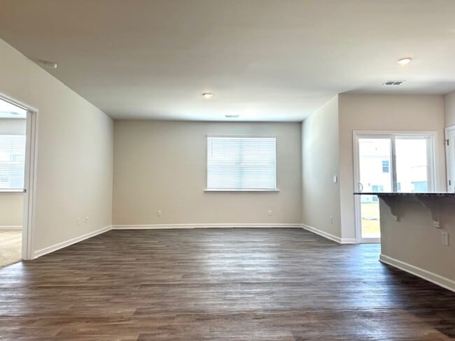 Photo - BRAND NEW HOME IN HOPKINS