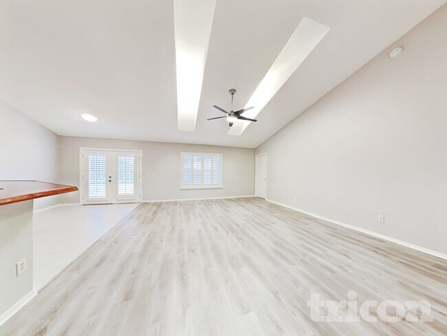 Photo - 5199 Derby Forest Ln