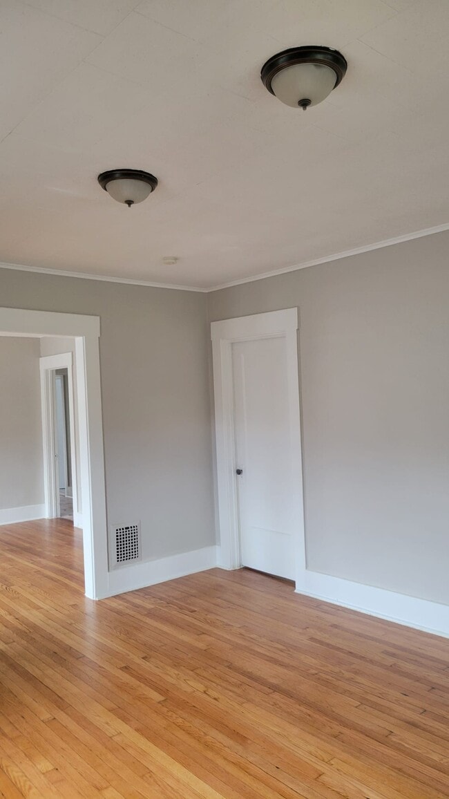 Photo - 205 Roosevelt Ave Unit 205 Roosevelt Ave