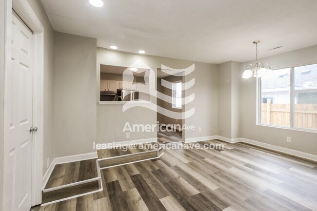 Photo - 1731 N Alton Ave