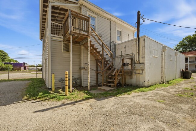 Photo - 212 S Armistead Ave
