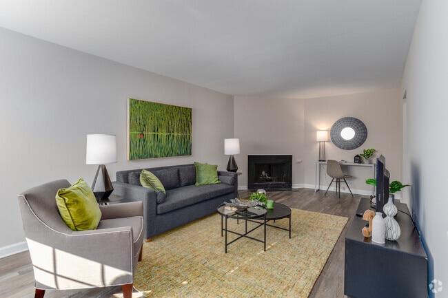 2BR, 1.5BA - 1,250SF - Living Room - Standard