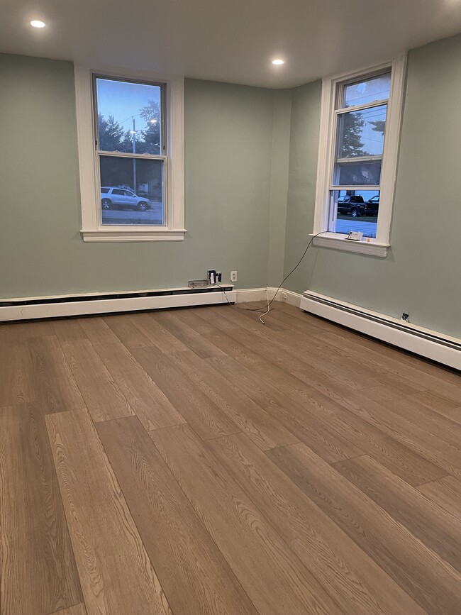 Photo - 16 Garrison St Unit A