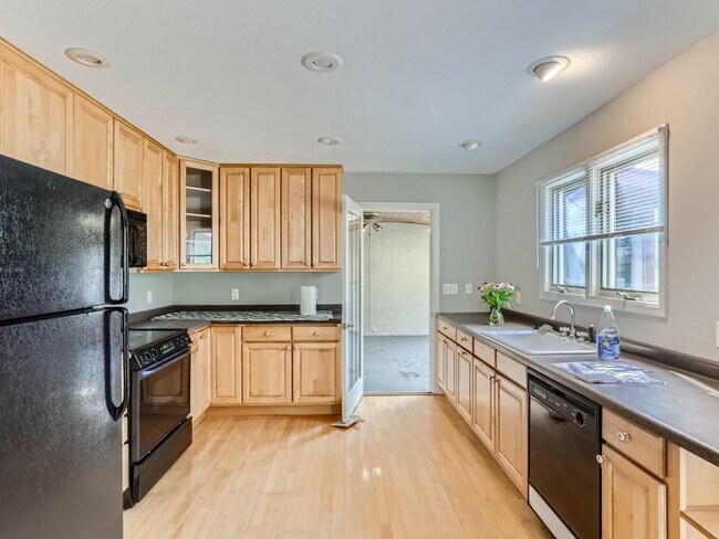 Photo - 215 E Old Shakopee Rd