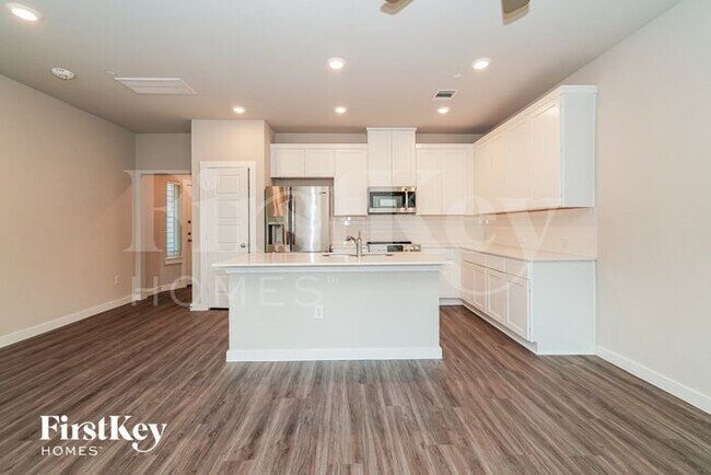 Photo - 18330 W Centro Cir