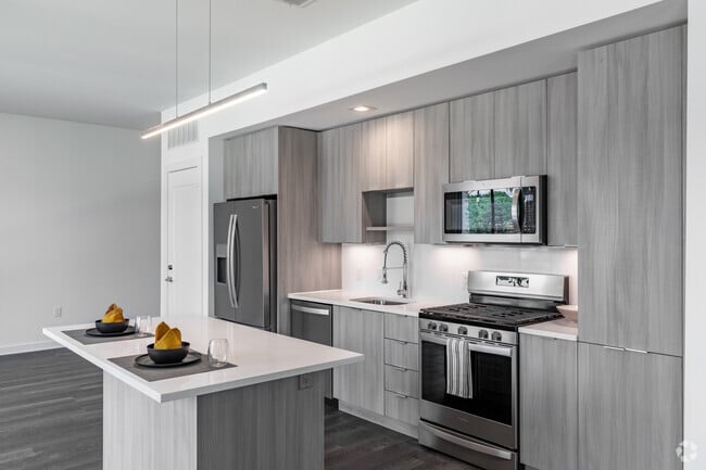 1BR, 1.5BA - 980SF (Lux 1045) - The Deco at 5211