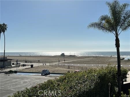 Building Photo - 723 Palisades Beach Rd Unit 101