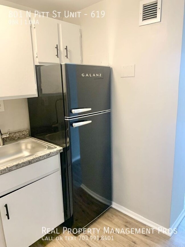 Photo - 801 N Pitt St Unit 619