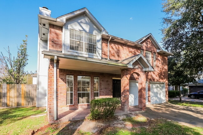 Photo - 8206 Holmwood Dr