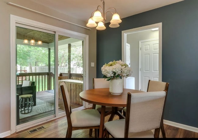 Photo - 1114 Vandora Springs Rd