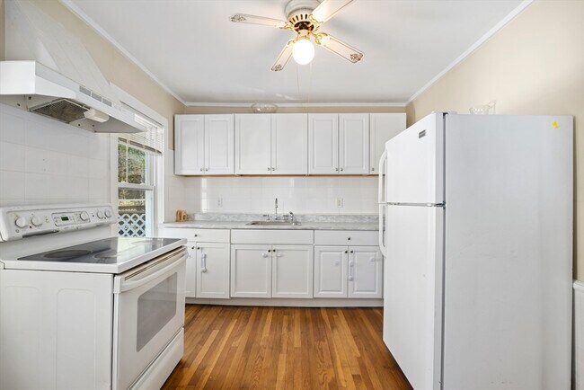 Photo - 70 North St Unit A