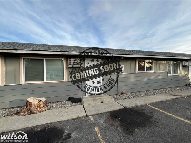 Building Photo - 408 W Pierce St Unit 5