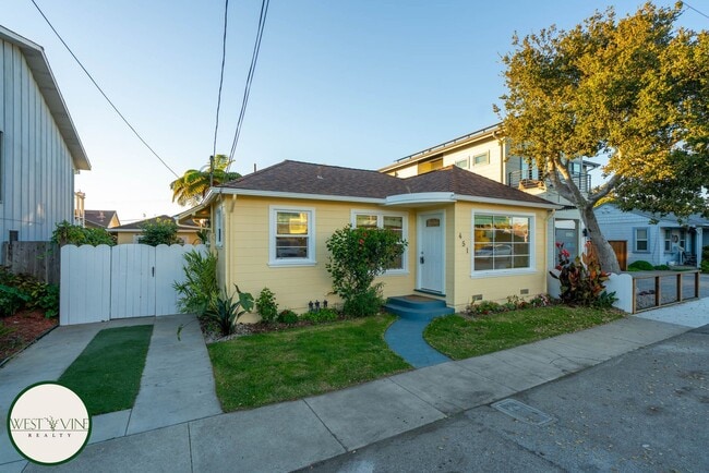Photo - Lovely 3 Bed Home Steps From Santa Cruz Harbor