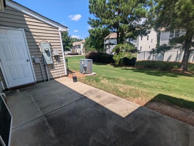 Room in Townhome on Derryrush Ave