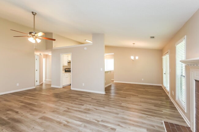 Photo - 1282 Bailing Dr