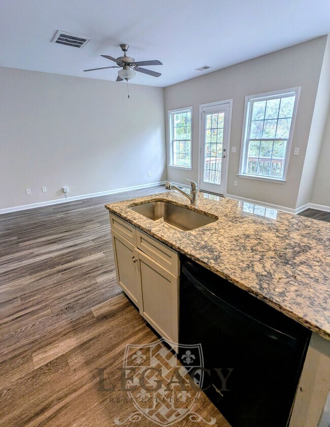 Photo - 612 Pippin Dr