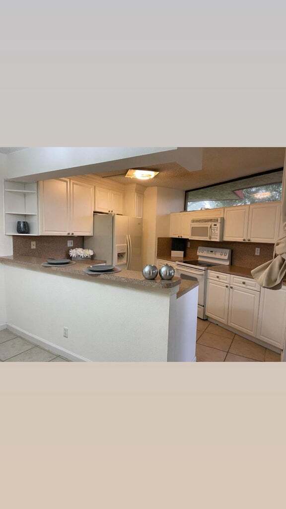 Photo - 8159 Severn Dr