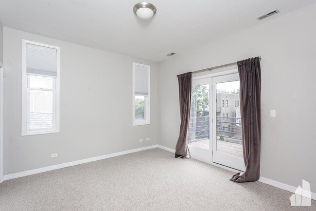 Photo - 3 bedroom in Chicago IL 60622