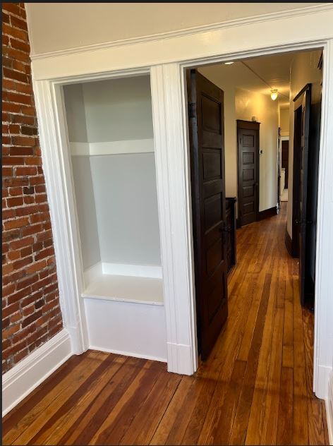 Office Cove - 5222 Morganford Rd Unit B