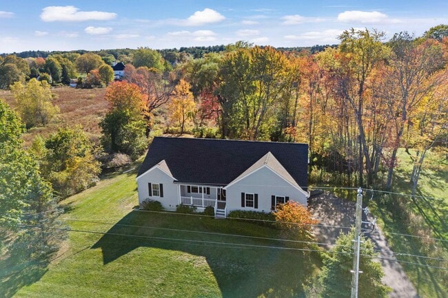Photo - 22 Maple Rd