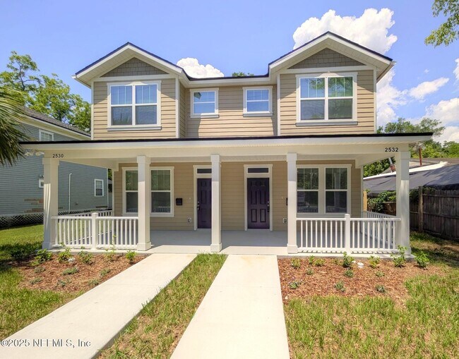 Photo - 2532 N Davis St